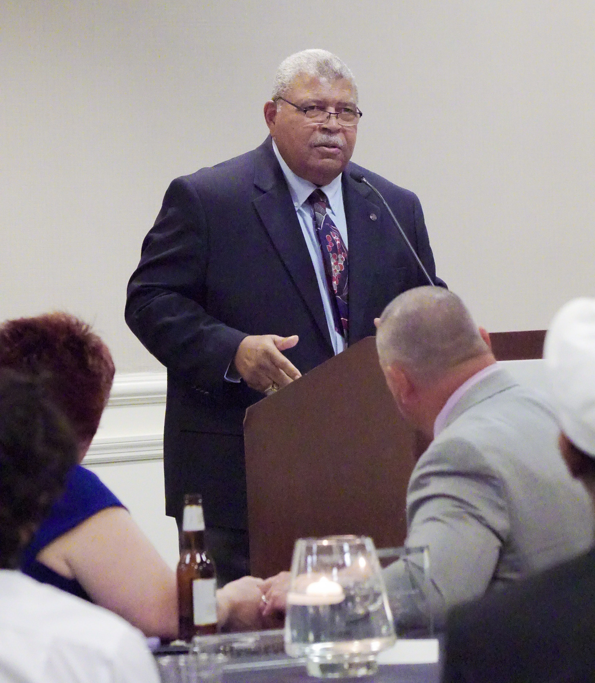 2025 recipient of the Blanton Collier Award for Integrity On and Off the Field, Romeo Crennel shares his story with a rapt audience.